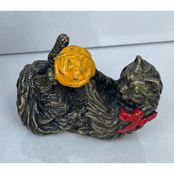 Lot of 7 Collection of Cat Figurines Statue Animals Hand Carved Decor - Picture 2 of 16